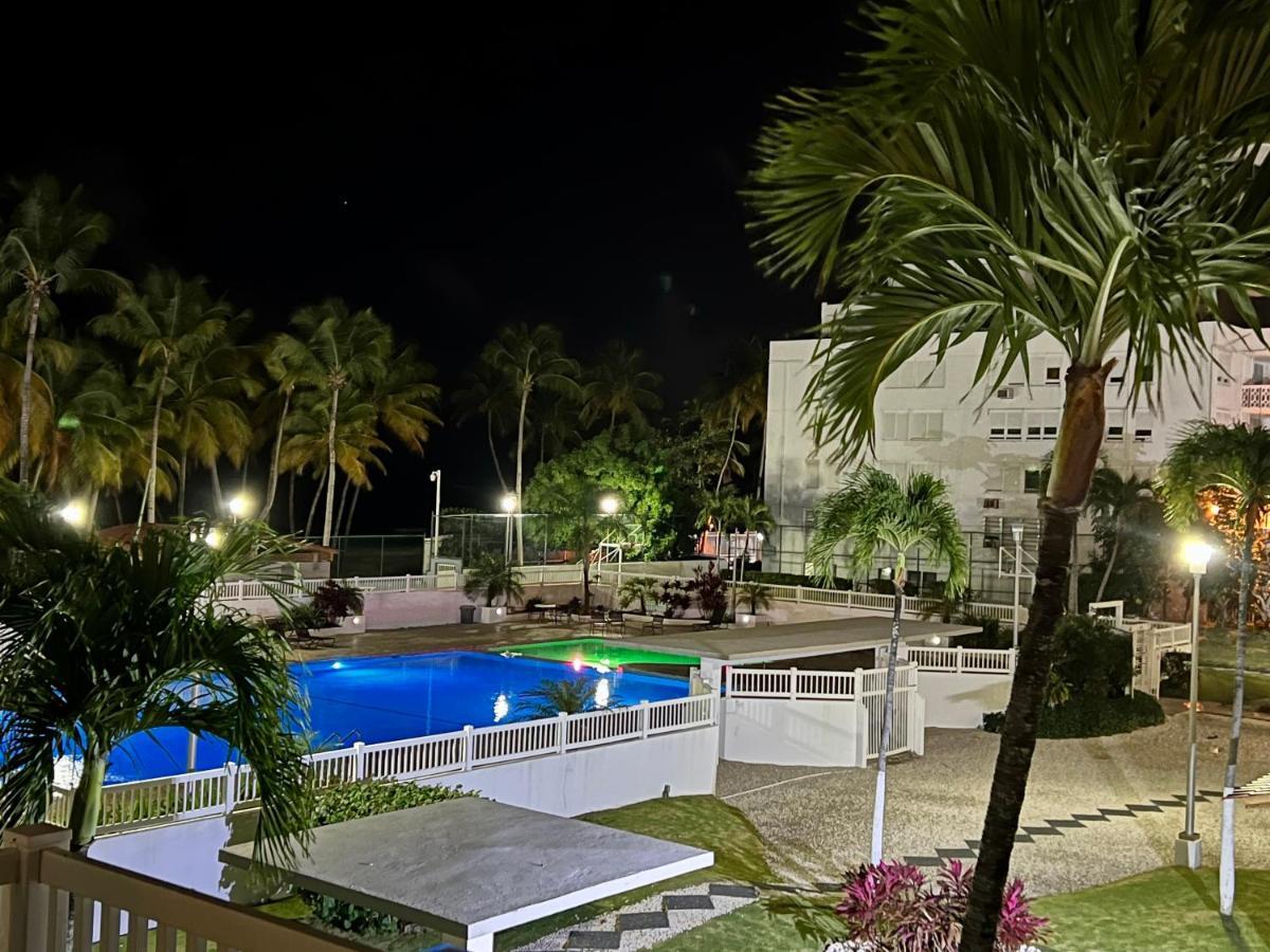 Beachfront Tropical Tantra Apartment ซานฮวน ภายนอก รูปภาพ