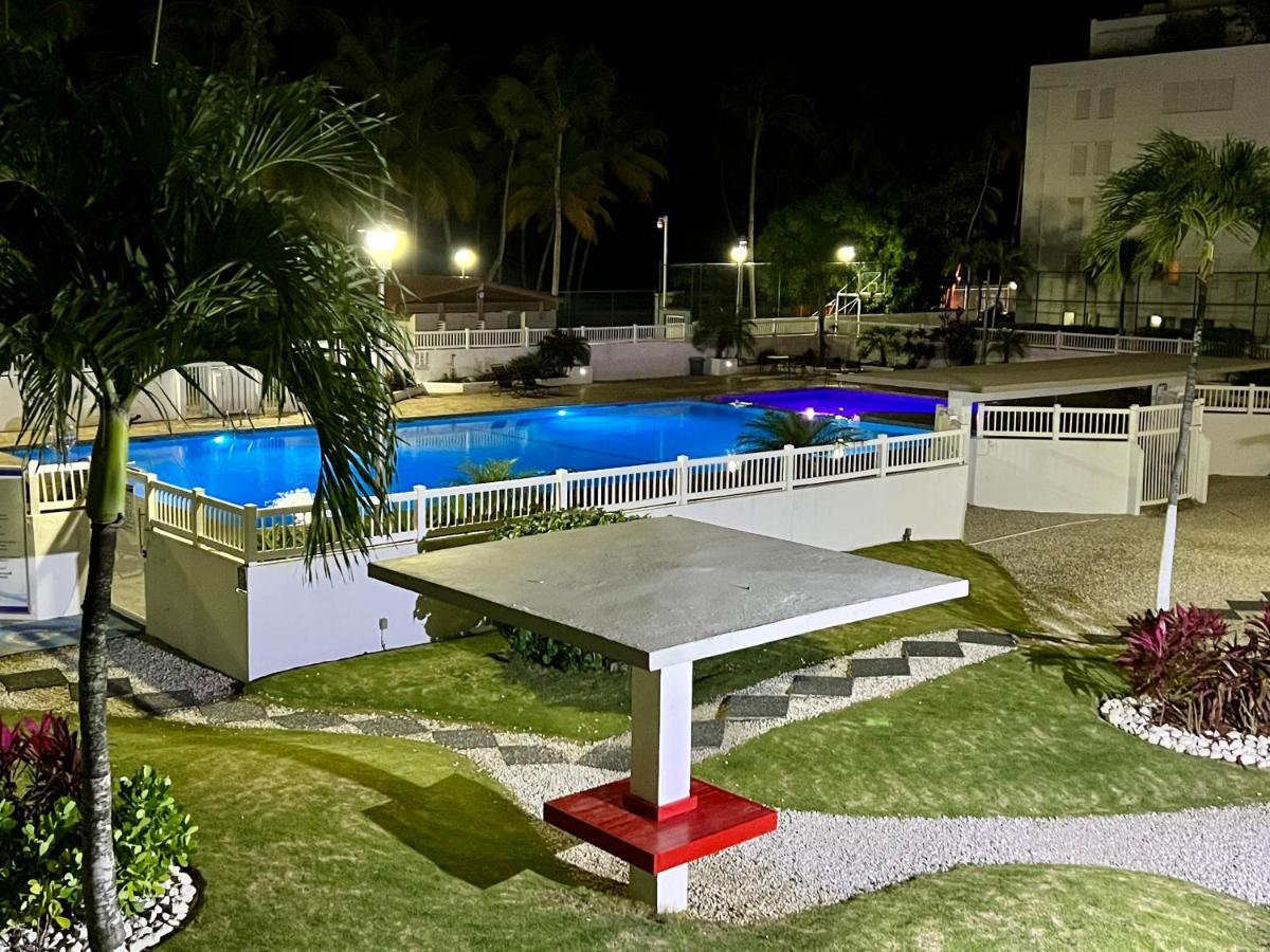 Beachfront Tropical Tantra Apartment ซานฮวน ภายนอก รูปภาพ