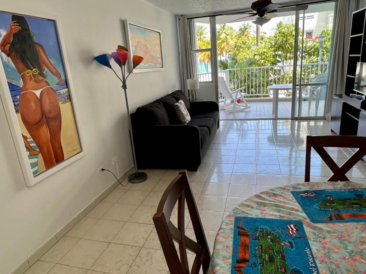 Beachfront Tropical Tantra Apartment ซานฮวน ภายนอก รูปภาพ
