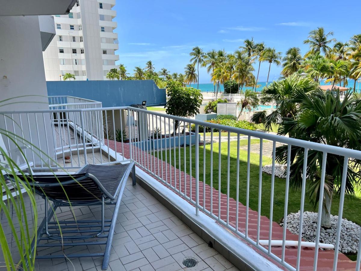 Beachfront Tropical Tantra Apartment ซานฮวน ภายนอก รูปภาพ