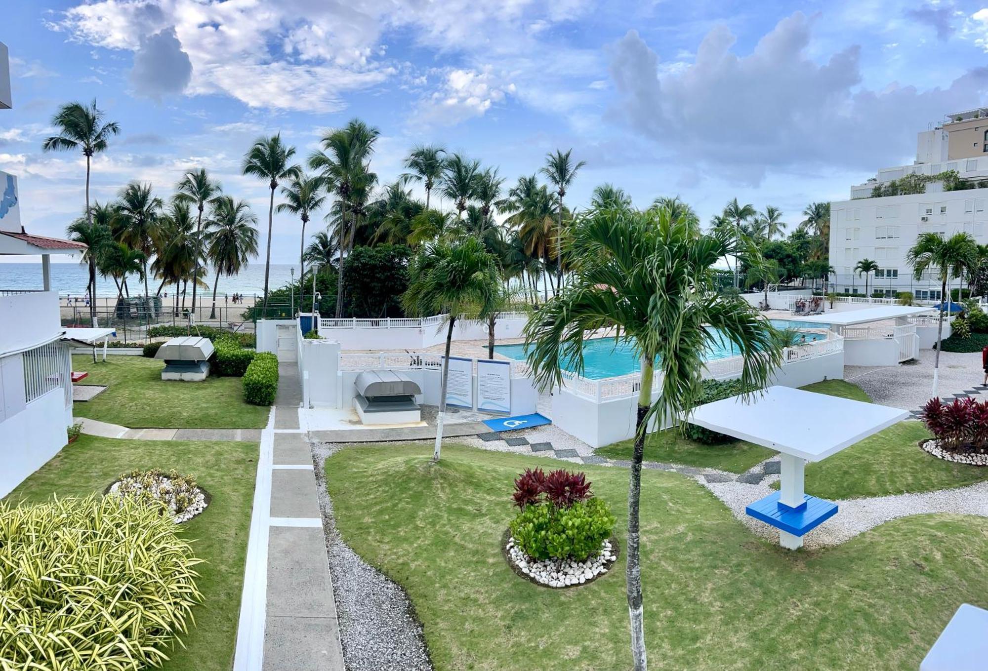 Beachfront Tropical Tantra Apartment ซานฮวน ภายนอก รูปภาพ