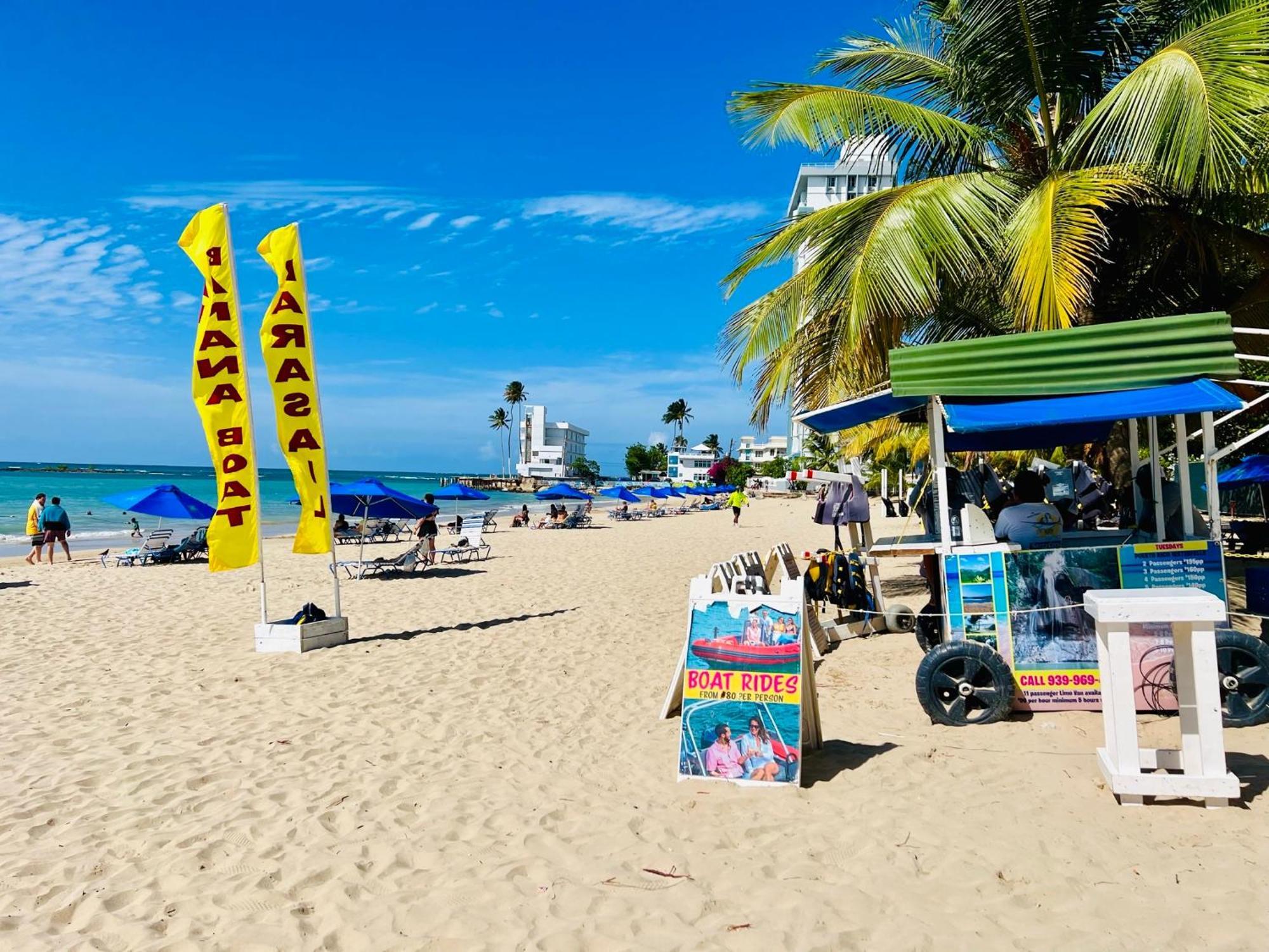 Beachfront Tropical Tantra Apartment ซานฮวน ภายนอก รูปภาพ