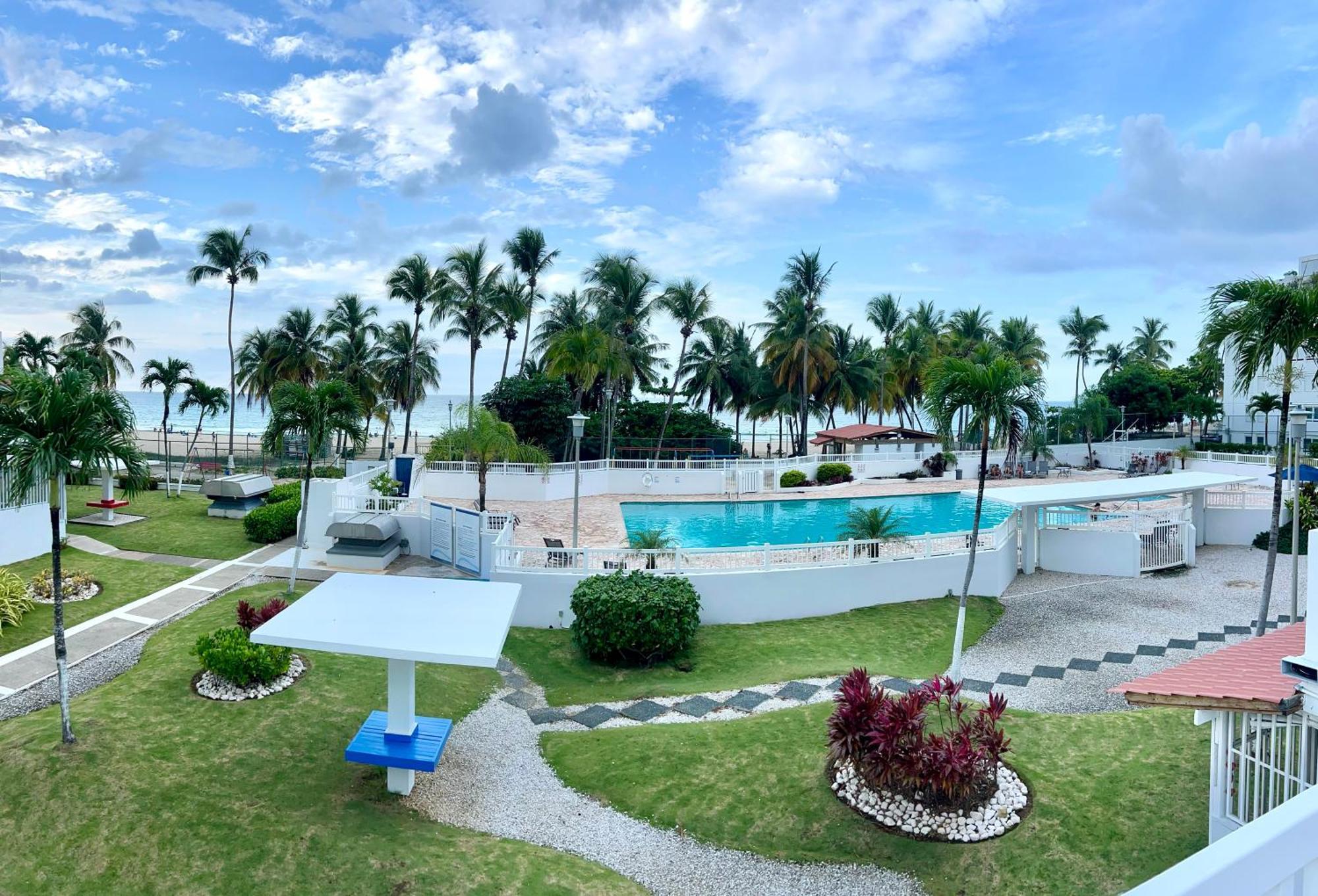 Beachfront Tropical Tantra Apartment ซานฮวน ภายนอก รูปภาพ