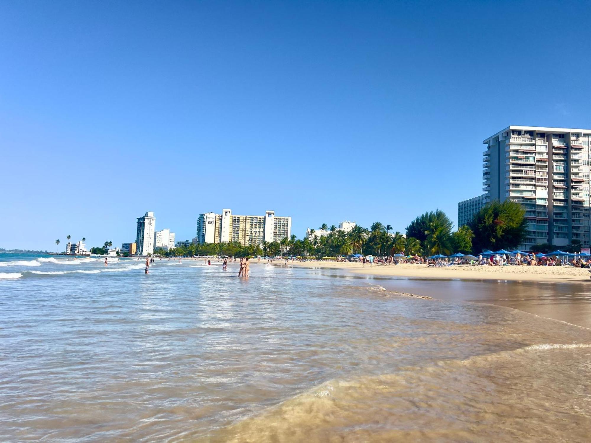 Beachfront Tropical Tantra Apartment ซานฮวน ภายนอก รูปภาพ